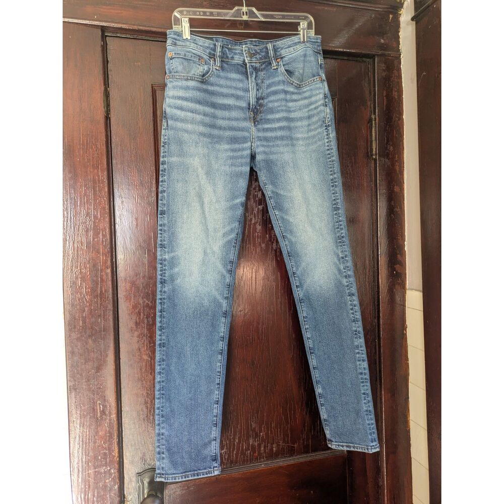 American Eagle Athletic Fit Airflex+ 32x34 Jeans - Medium Wash